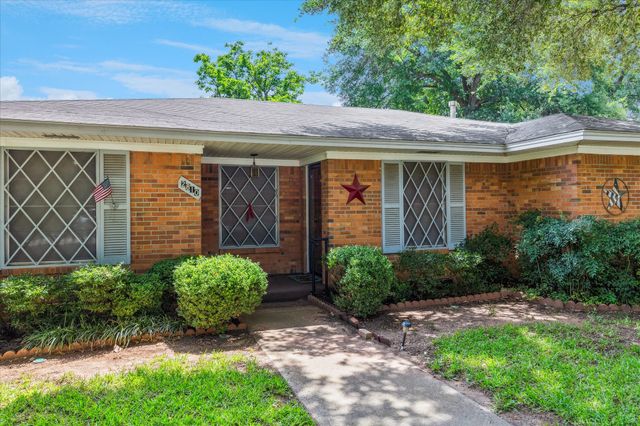 2810 Glenwood Lane, Denton, TX 76209