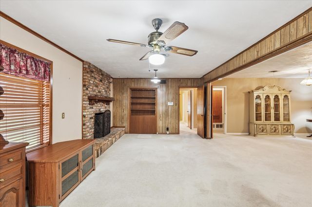 2810 Glenwood Lane, Denton, TX 76209