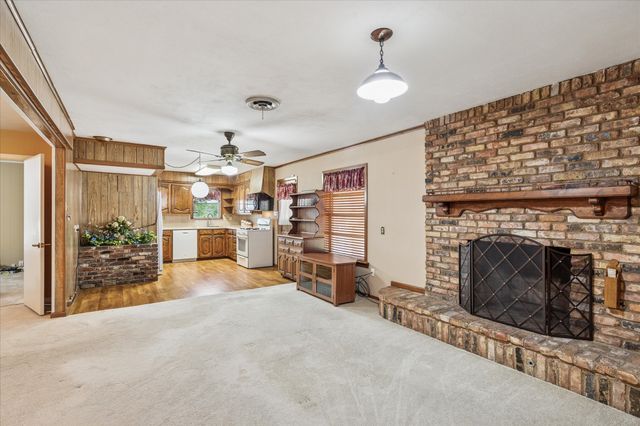 2810 Glenwood Lane, Denton, TX 76209