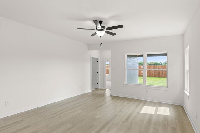 1217 Anderson Drive, Trenton, TX 75490