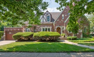 6656 N Sauganash Avenue, Lincolnwood, IL 60712