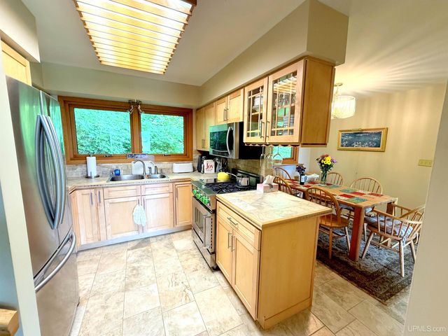 46333 Us 41 Highway, Houghton, MI 49931