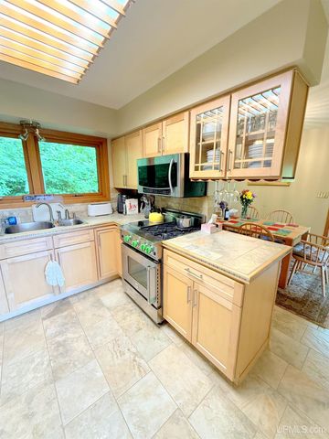 46333 Us 41 Highway, Houghton, MI 49931