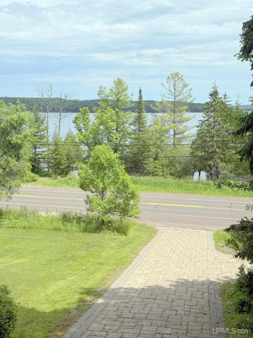 46333 Us 41 Highway, Houghton, MI 49931