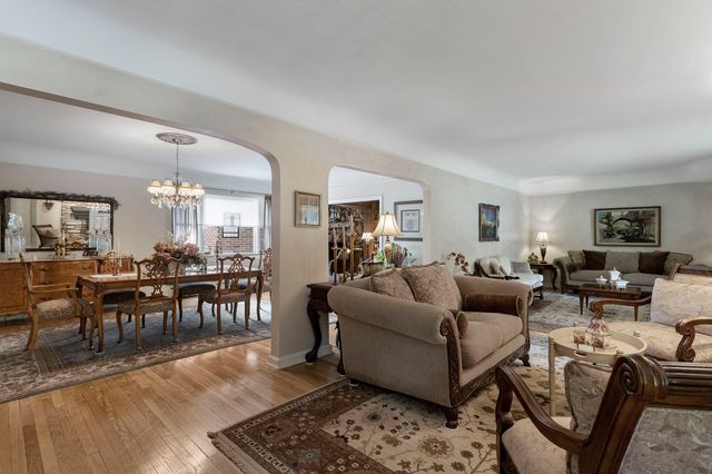 1619 N SAYRE Avenue, Chicago, IL 60707
