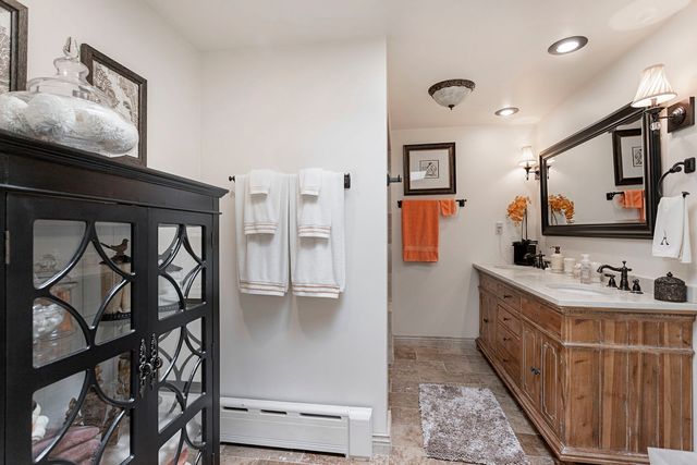 1619 N SAYRE Avenue, Chicago, IL 60707