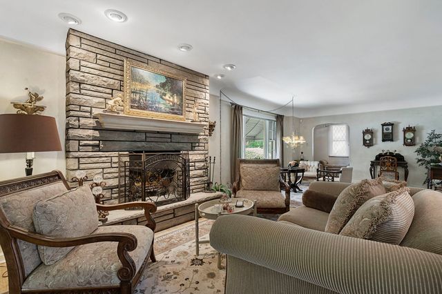 1619 N SAYRE Avenue, Chicago, IL 60707