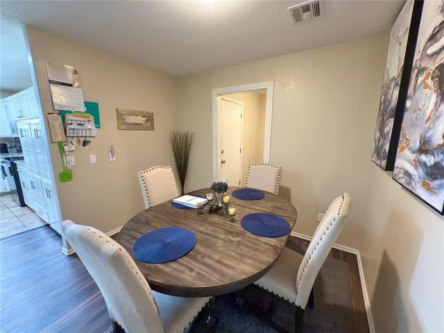 617 SW 104th Place, Oklahoma City, OK 73139