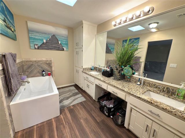 617 SW 104th Place, Oklahoma City, OK 73139