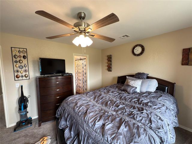 617 SW 104th Place, Oklahoma City, OK 73139