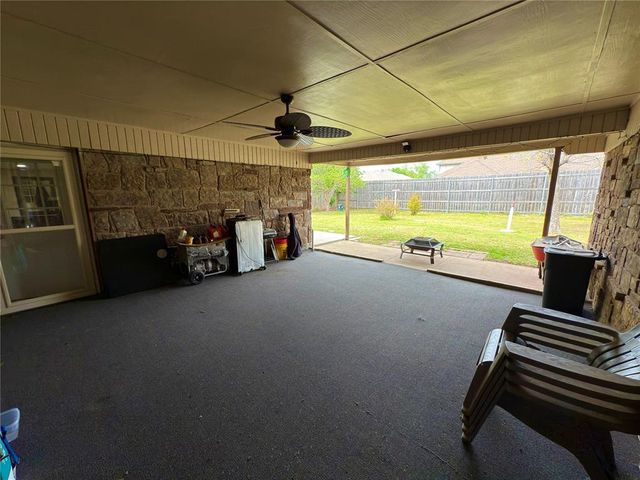 617 SW 104th Place, Oklahoma City, OK 73139