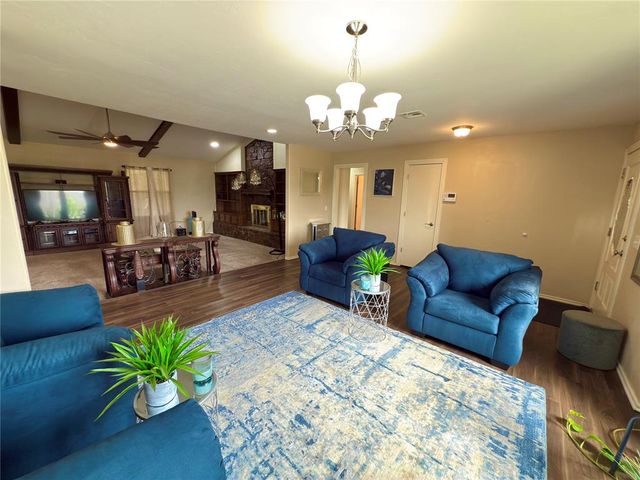 617 SW 104th Place, Oklahoma City, OK 73139