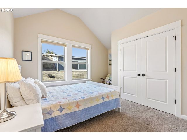 1116 TAYLOR St, Oregon City, OR 97045