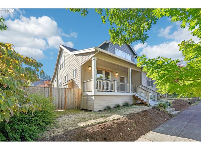 1116 TAYLOR St, Oregon City, OR 97045