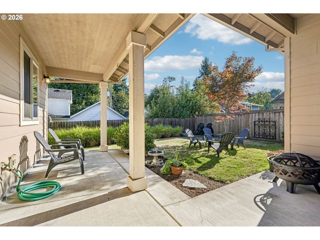 1116 TAYLOR St, Oregon City, OR 97045