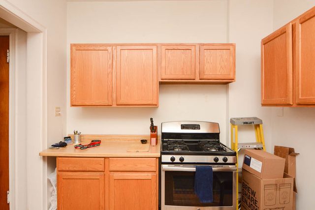 1408 W ROSEMONT Avenue 1, Chicago, IL 60660