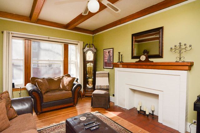 1408 W ROSEMONT Avenue 1, Chicago, IL 60660