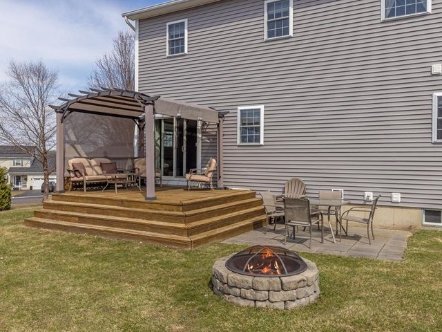 98 Hunting Ridge Lane, Milton, VT 05468