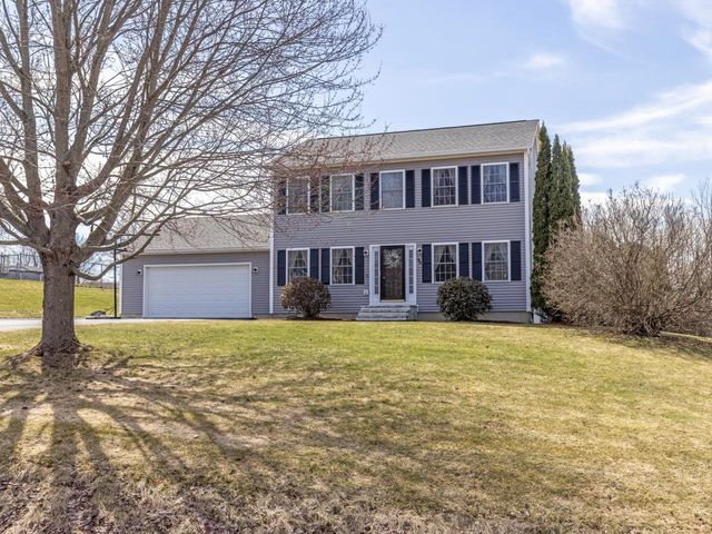 98 Hunting Ridge Lane, Milton, VT 05468
