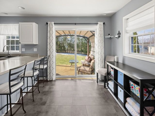 98 Hunting Ridge Lane, Milton, VT 05468
