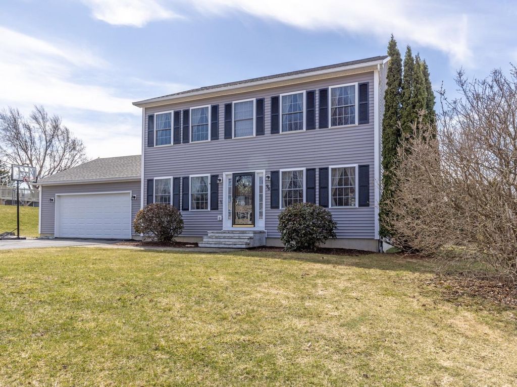 98 Hunting Ridge Lane, Milton, VT 05468