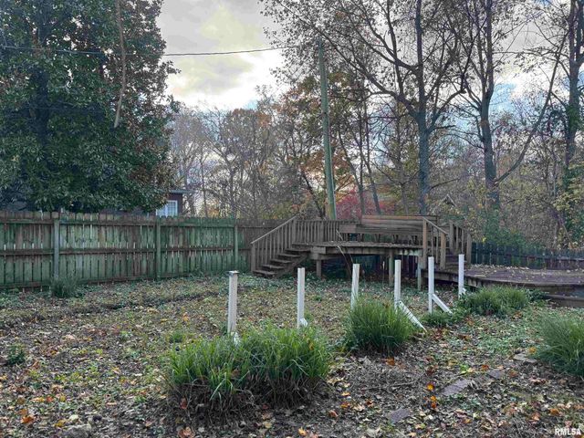 103 S 22ND Street, Murphysboro, IL 62966