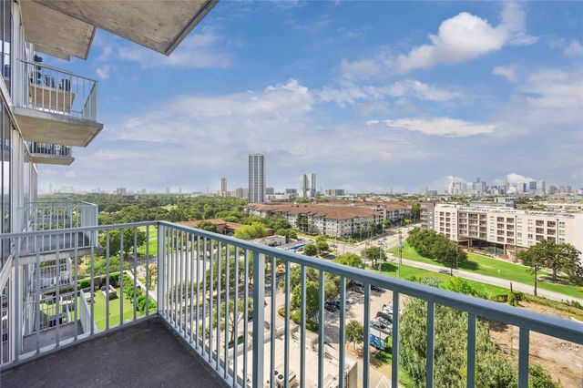 5925 Almeda Road 11011, Houston, TX 77004
