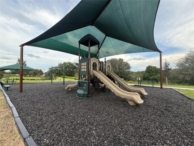 1563 ELLESMERE AVENUE, Haines City, FL 33844