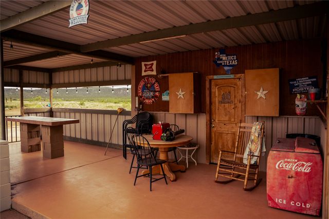 718 W CR 301, Merkel, TX 75455