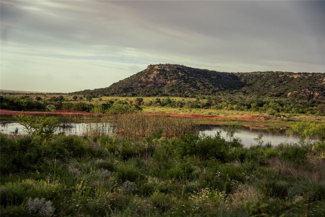 718 W CR 301, Merkel, TX 75455
