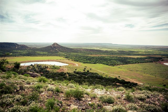 718 W CR 301, Merkel, TX 75455