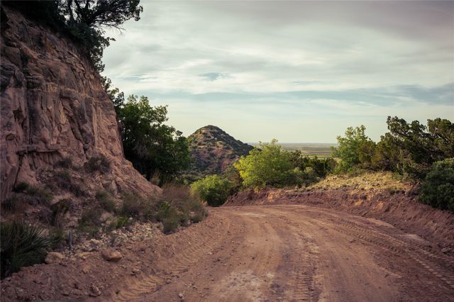 718 W CR 301, Merkel, TX 75455