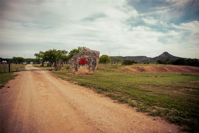 718 W CR 301, Merkel, TX 75455