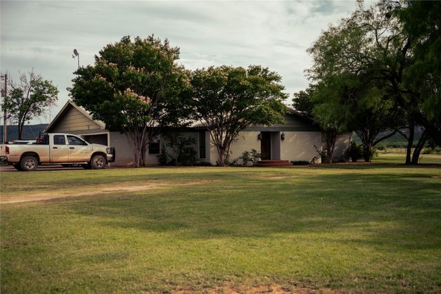 718 W CR 301, Merkel, TX 75455