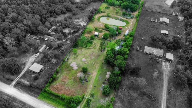 124 County Road 621, Dayton, TX 77535