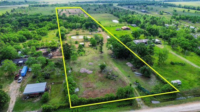 124 County Road 621, Dayton, TX 77535