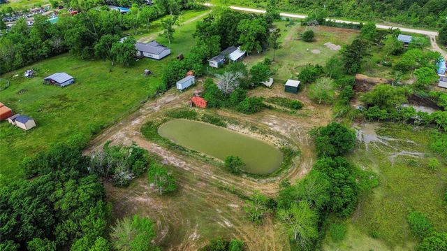 124 County Road 621, Dayton, TX 77535