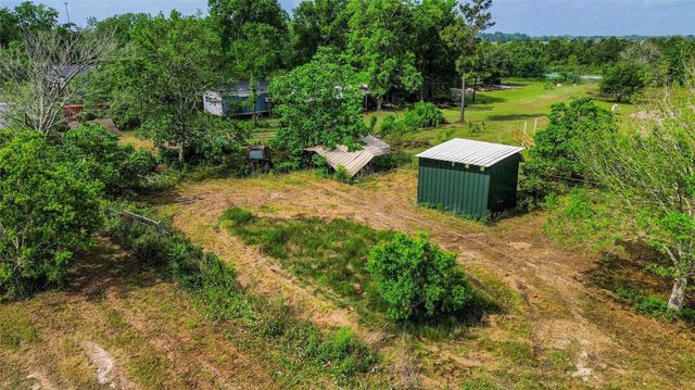 124 County Road 621, Dayton, TX 77535