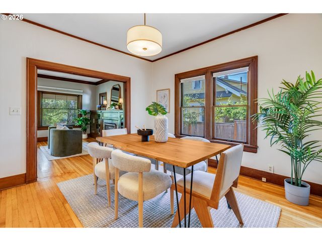 5245 Ne 20TH Ave, Portland, OR 97211