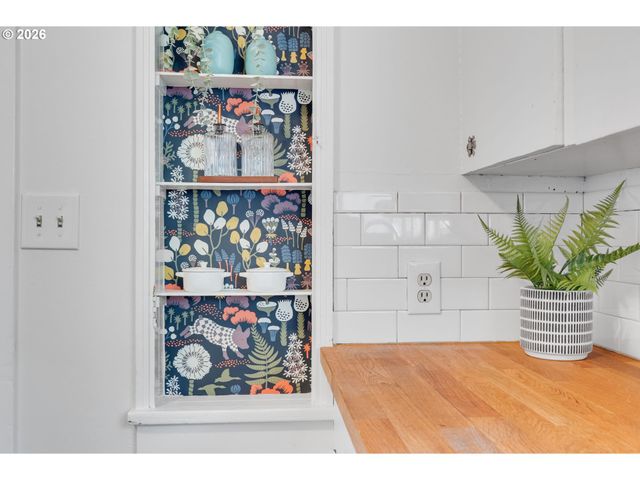 5245 Ne 20TH Ave, Portland, OR 97211