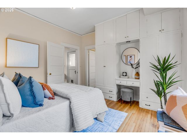 5245 Ne 20TH Ave, Portland, OR 97211
