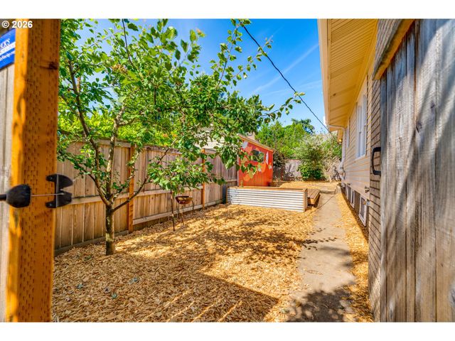 5245 Ne 20TH Ave, Portland, OR 97211