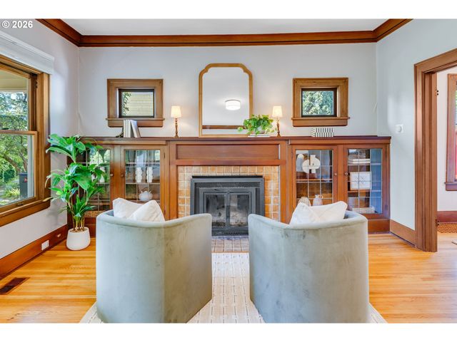 5245 Ne 20TH Ave, Portland, OR 97211