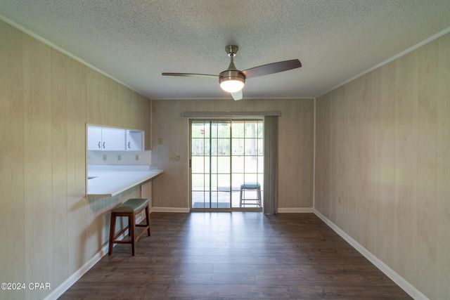 727 Wrights Creek Road, Caryville, FL 32427