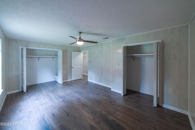 727 Wrights Creek Road, Caryville, FL 32427