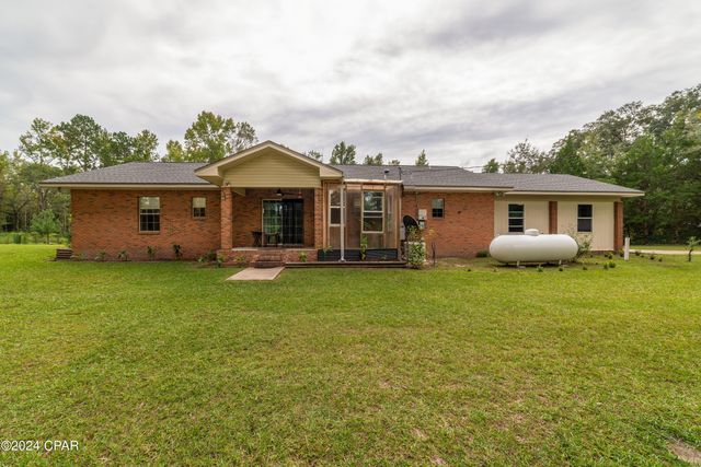 727 Wrights Creek Road, Caryville, FL 32427