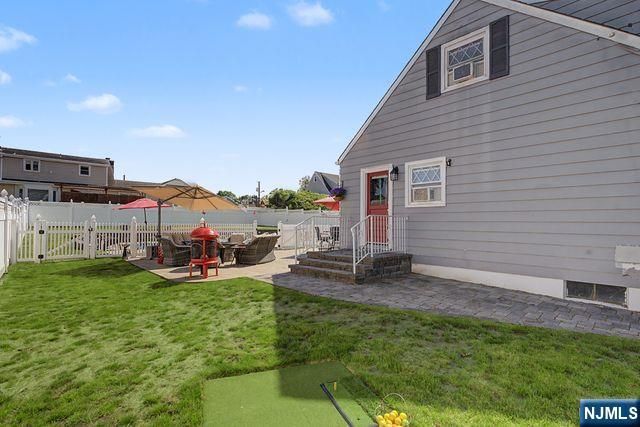 294 Hayes Drive, Saddle Brook, NJ 07663