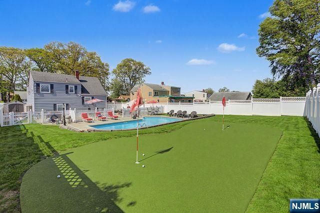 294 Hayes Drive, Saddle Brook, NJ 07663