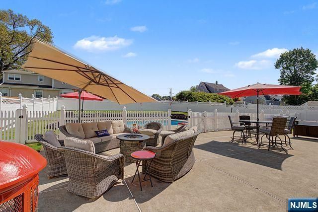294 Hayes Drive, Saddle Brook, NJ 07663