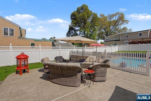 294 Hayes Drive, Saddle Brook, NJ 07663